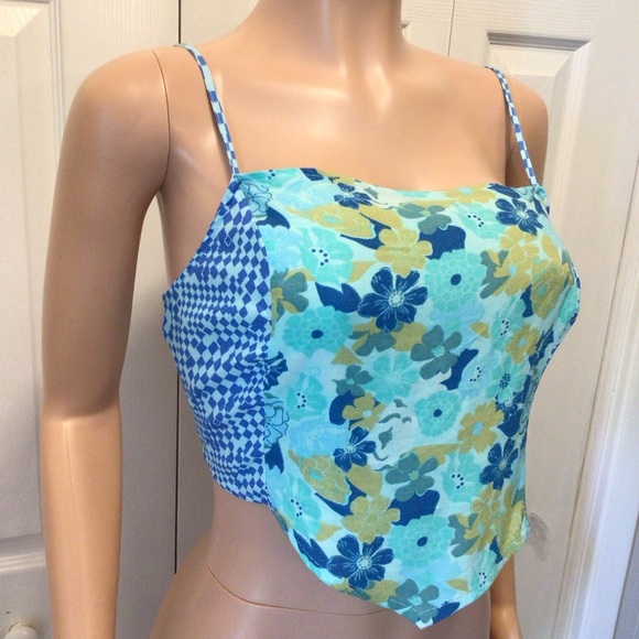SO Juniors Blue Checked Floral Contrast Bandana Crop Tank Top Size Medium - Picture 2 of 5